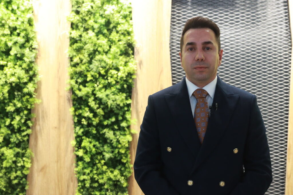 رشد صادرات محصولات چوبی به کشورهای همسایه| ۱۰ درصد مواد اولیه تولید نئوپان سردرختی های هرس شده است