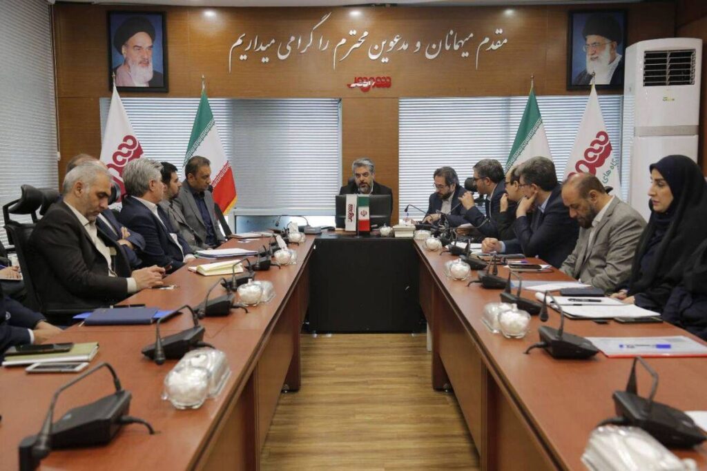 چشم‌انداز مدیریت مجموعه شهروند در سال ۱۴۰۳/ تبیین راهبرد مدیریت شهری در تقویت رویکرد خدماتی فروشگاه‌