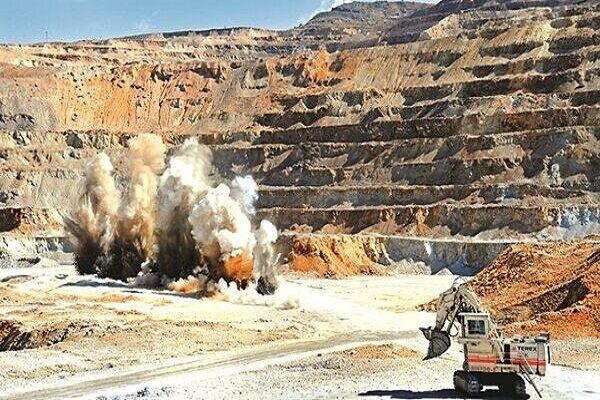 انتقاد معدنکاران به نحوه محاسبه و مصارف حقوق دولتی؛ درآمد حاصل باید صرف توسعه بخش معدن شود